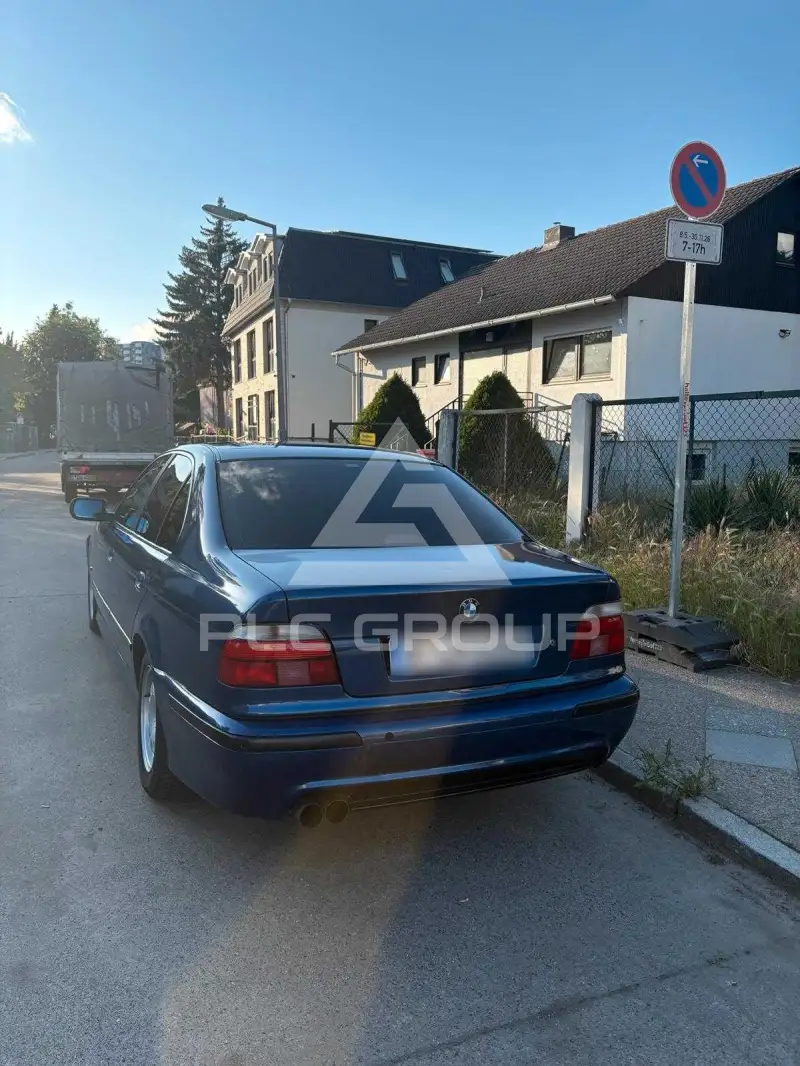 1999 BMW 523