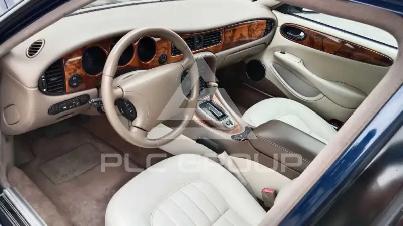 1999 Jaguar XJ