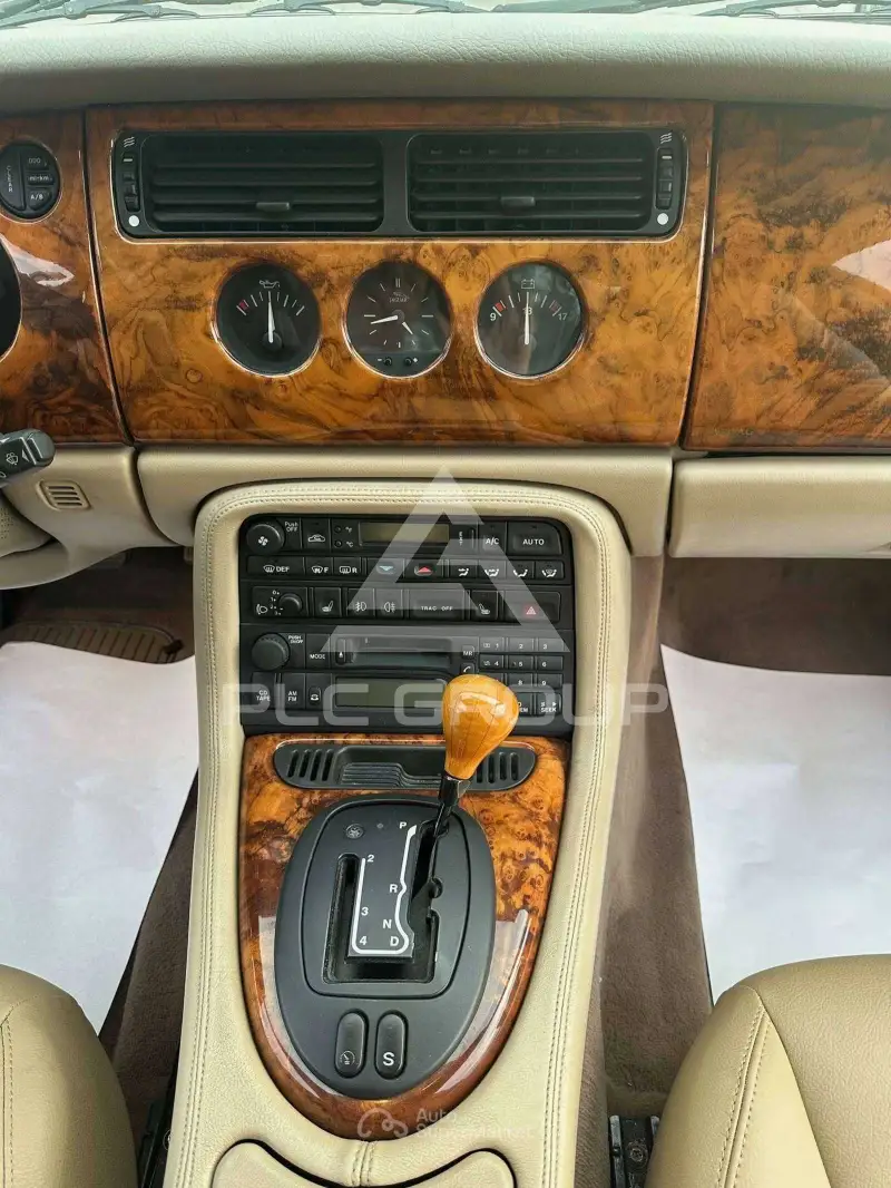1999 Jaguar XKR