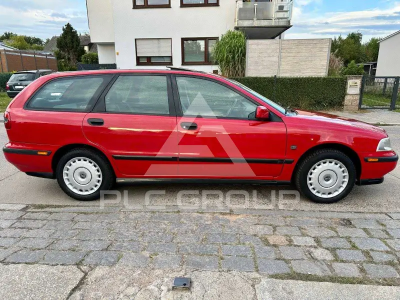 1999 Volvo V40