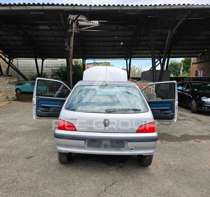 1999 Peugeot 106