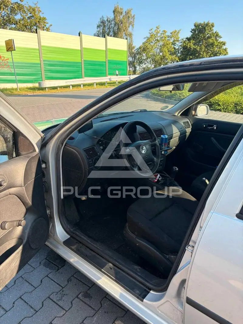 1999 Volkswagen GOLF