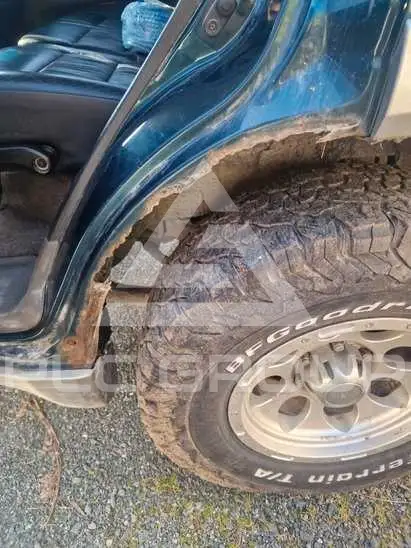 2000 Mitsubishi PAJARO