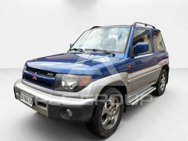 2000 Mitsubishi PAJARO