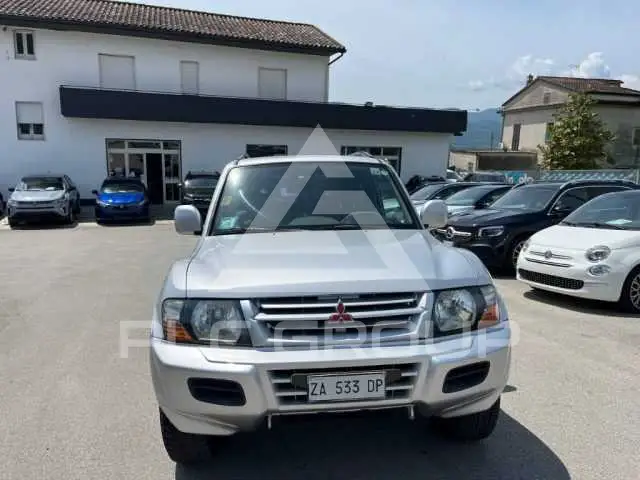 2000 Mitsubishi PAJARO
