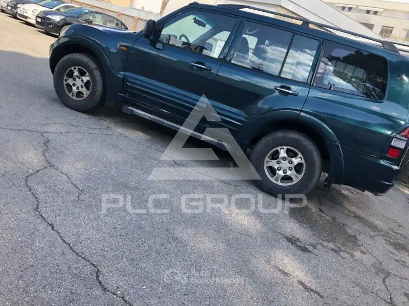 2000 Mitsubishi PAJARO
