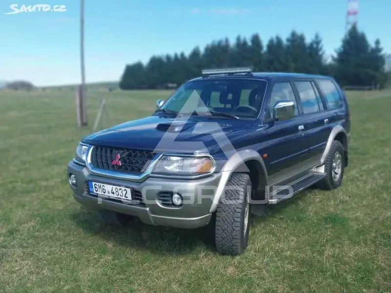 2000 Mitsubishi PAJARO