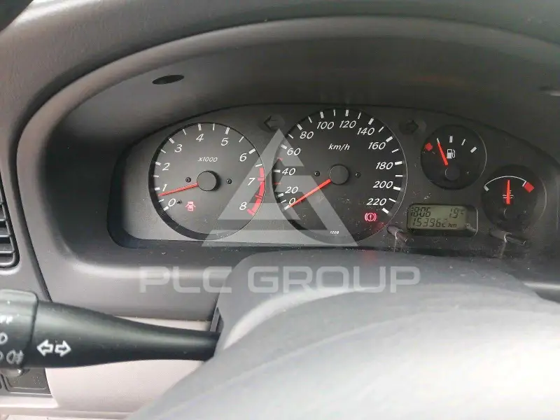 2000 Nissan ALMERA