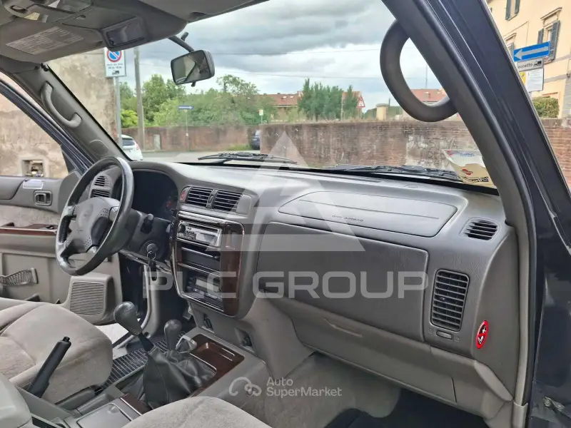 2000 Nissan Patrol