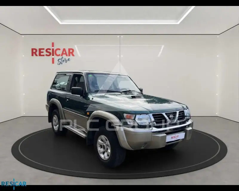 2000 Nissan Patrol