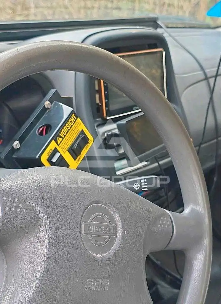2000 Nissan Navara