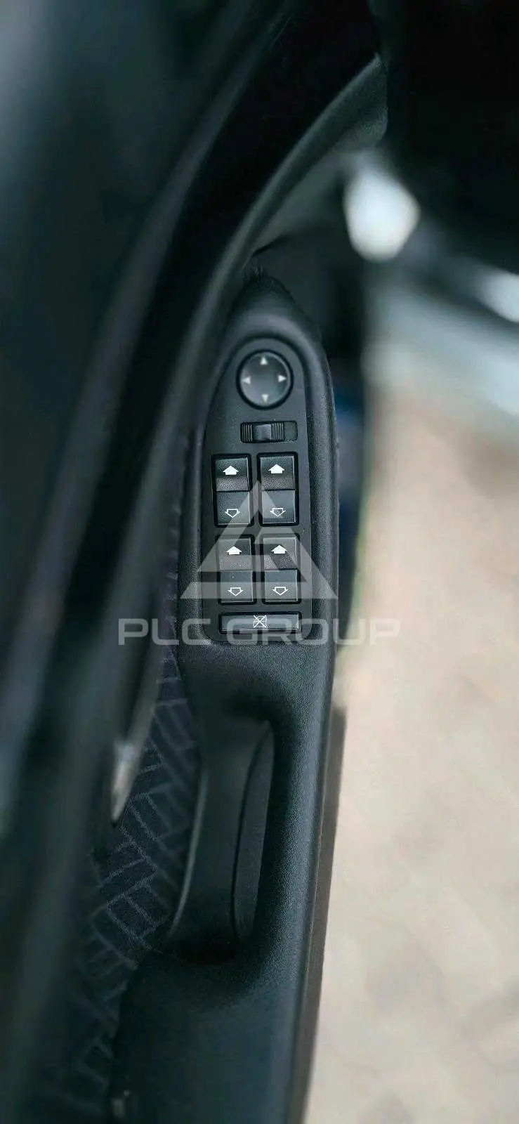 2000 BMW 523