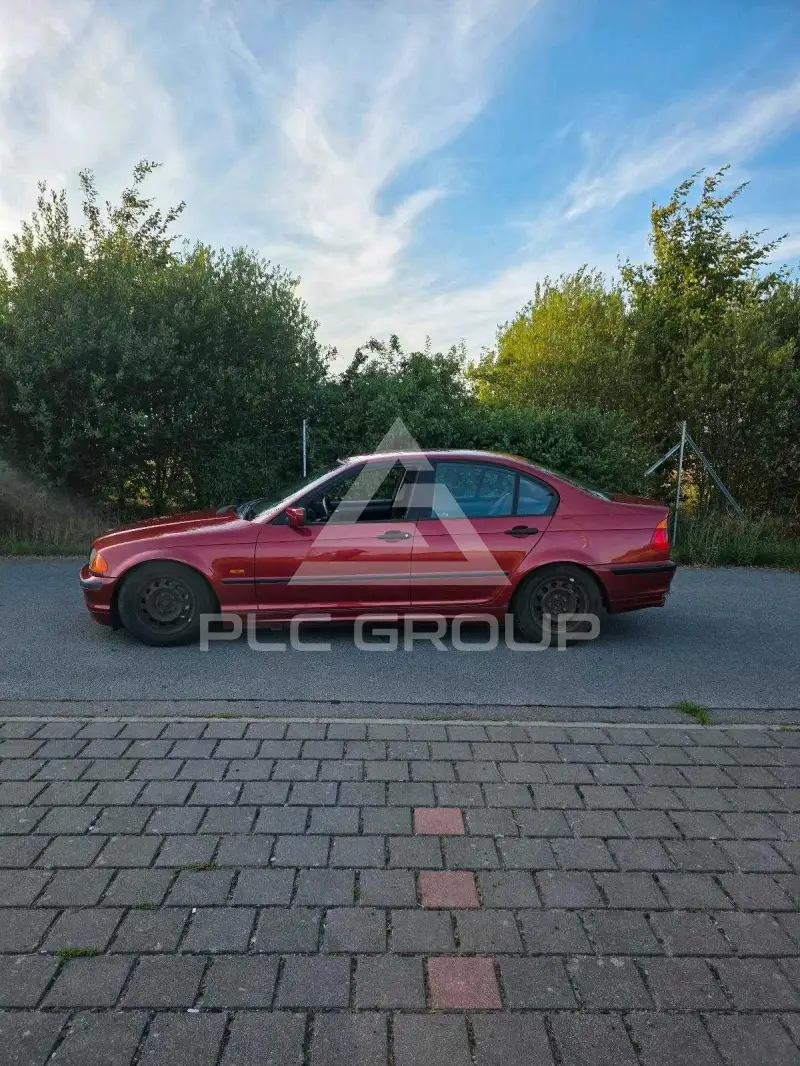 2000 BMW 330