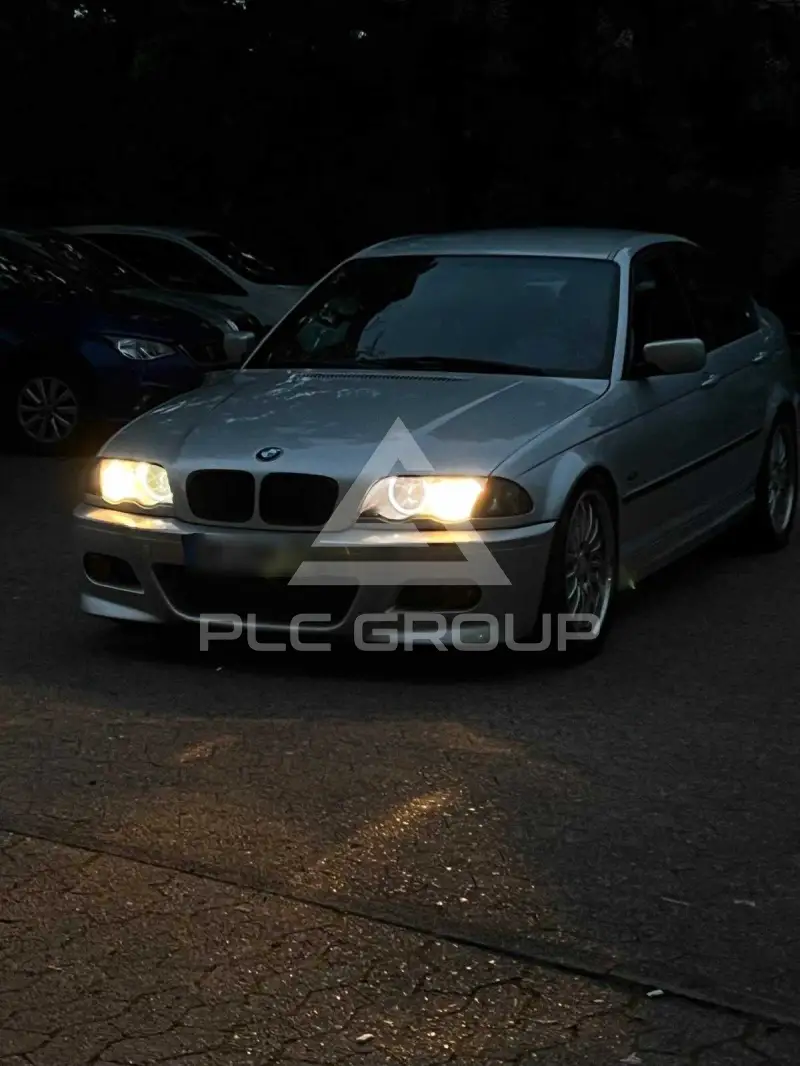 2000 BMW 330