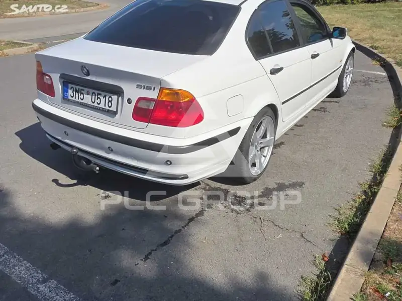 2000 BMW 330