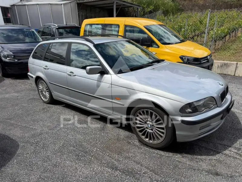 2000 BMW 330
