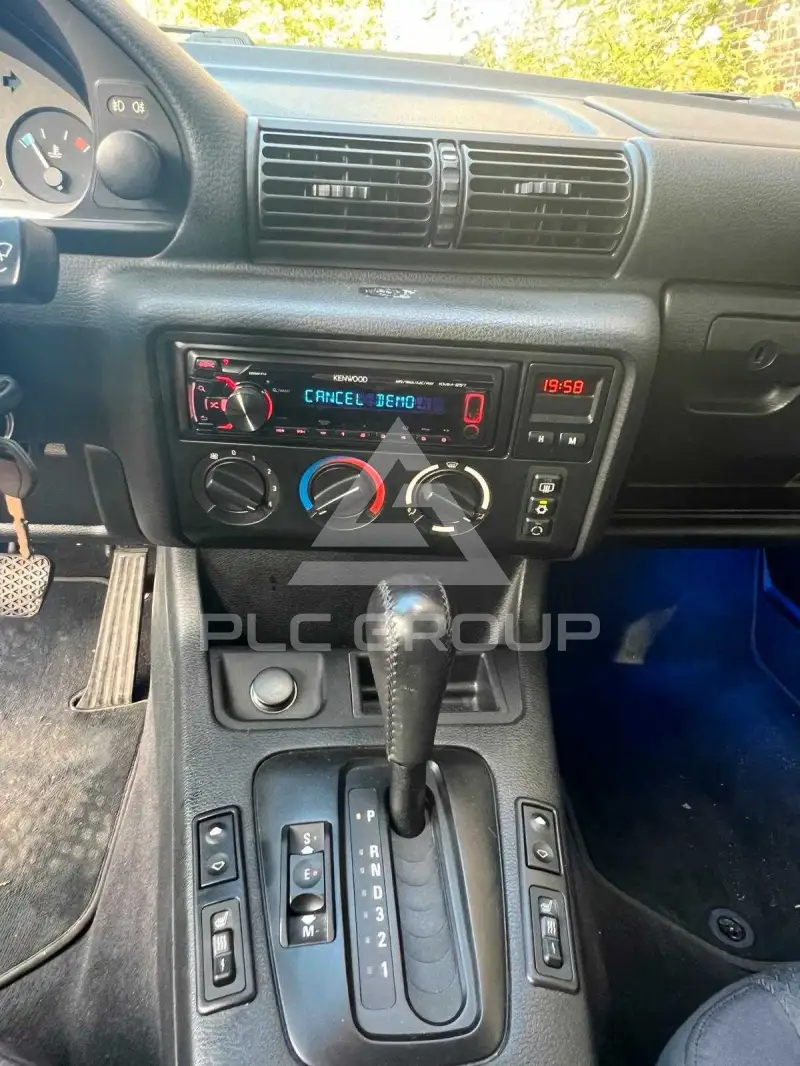 2000 BMW 330