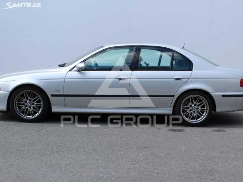 2000 BMW M5