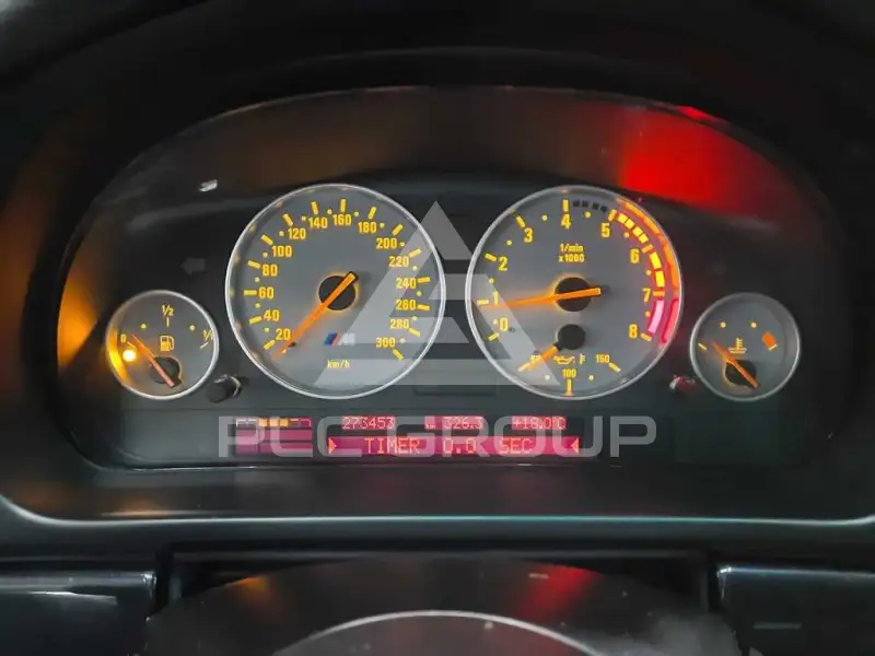 2000 BMW M5