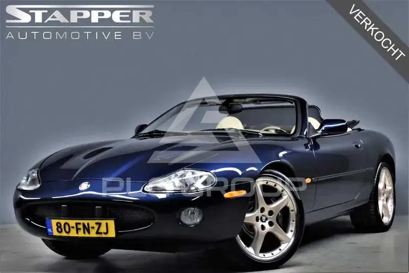 2000 Jaguar XKR