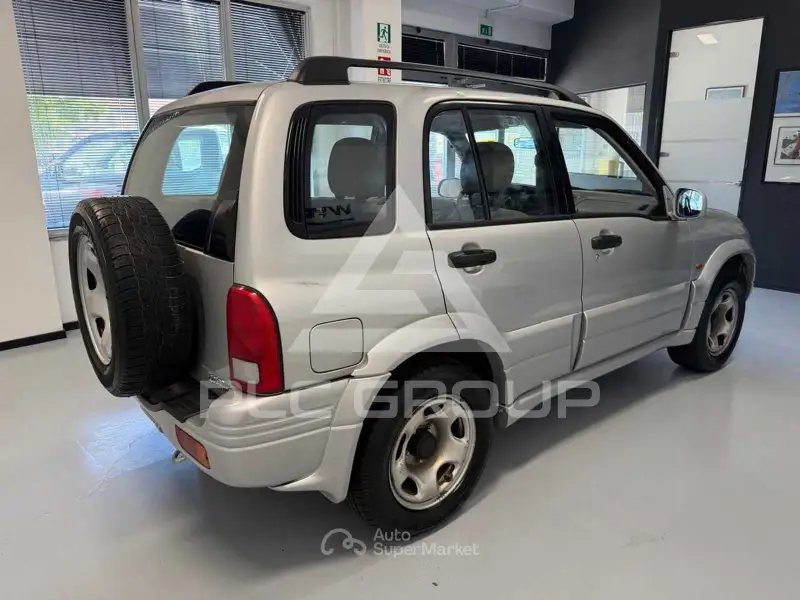 2000 Suzuki Grand Vitara