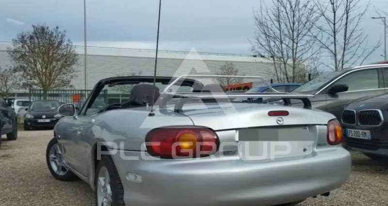 2000 Mazda MX-5