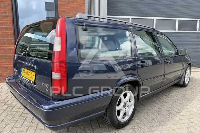 2000 Volvo V70