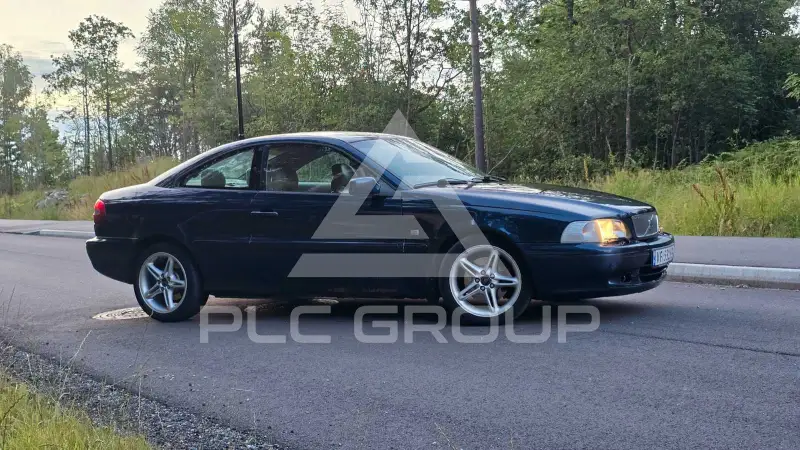 2000 Volvo C70