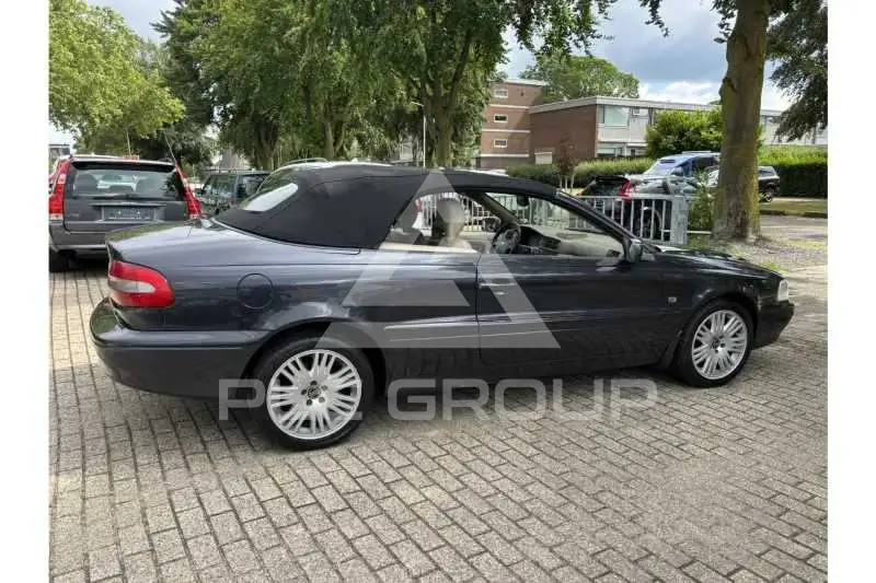 2000 Volvo C70