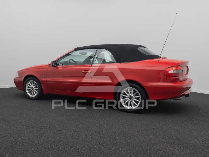 2000 Volvo C70