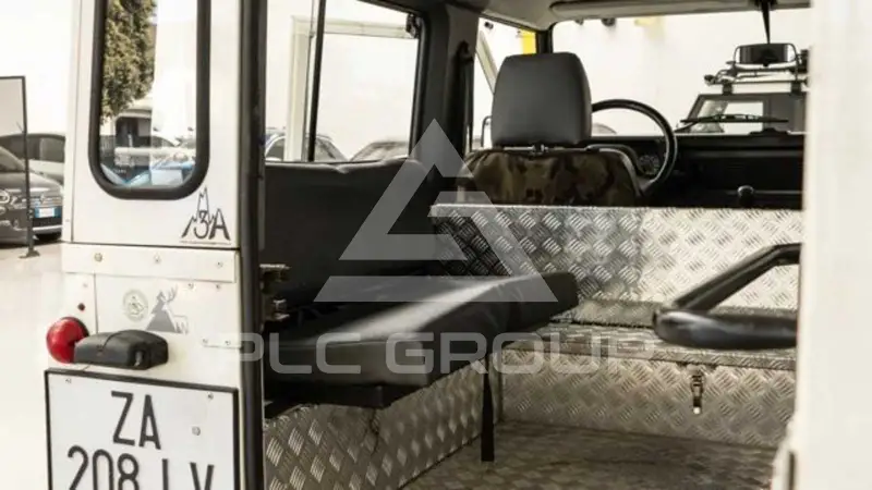 2000 Land Rover DEFENDER