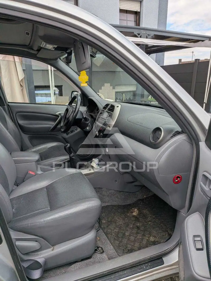 2000 Toyota RAV4