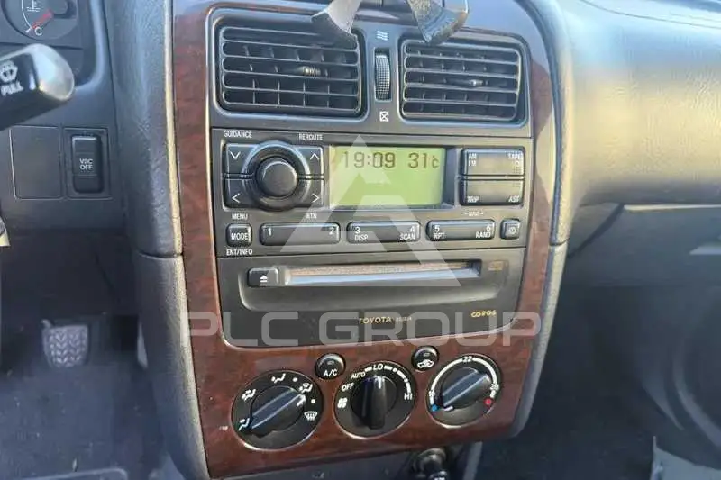 2000 Toyota Avensis