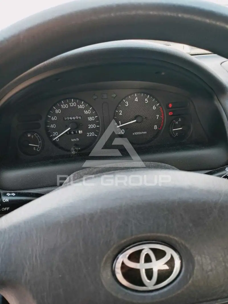 2000 Toyota COROLLA