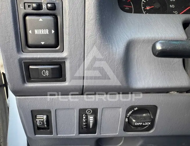 2000 Toyota LAND CRUISER