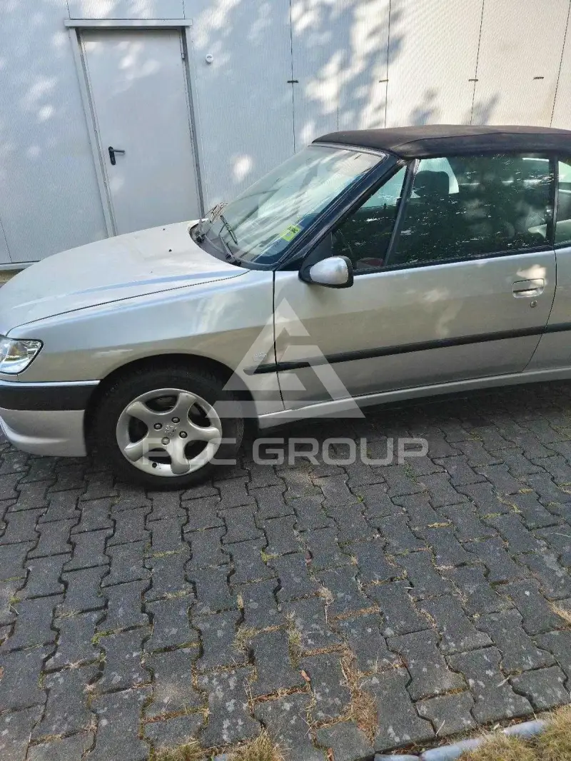 2000 Peugeot 306