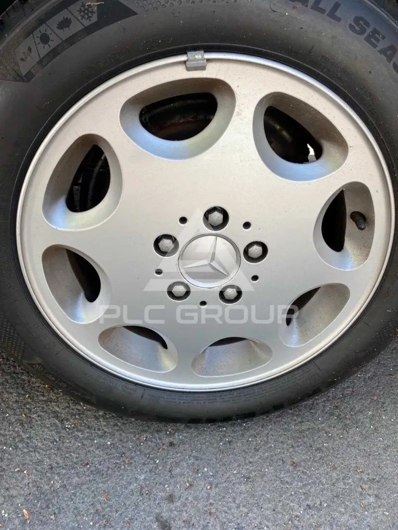 2000 Mercedes Benz E-Class