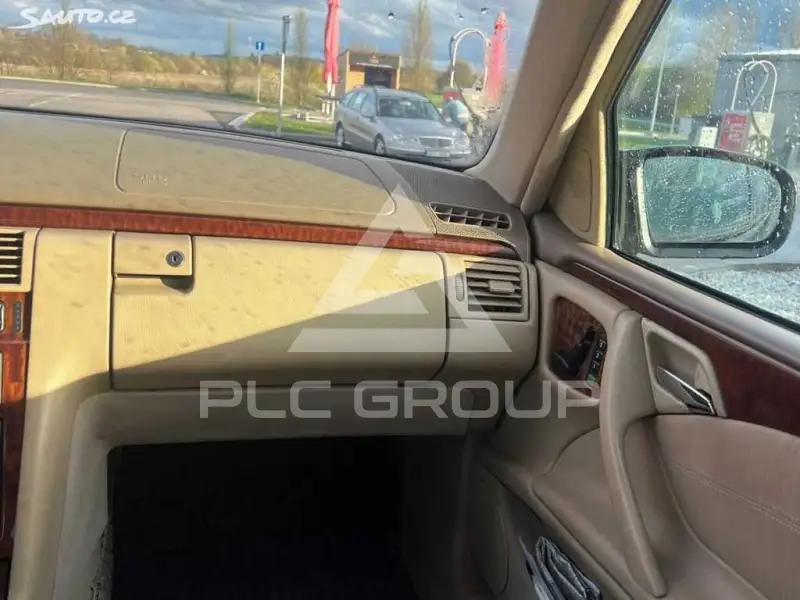 2000 Mercedes Benz E-Class
