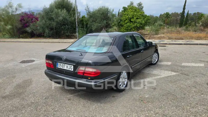 2000 Mercedes Benz E-Class