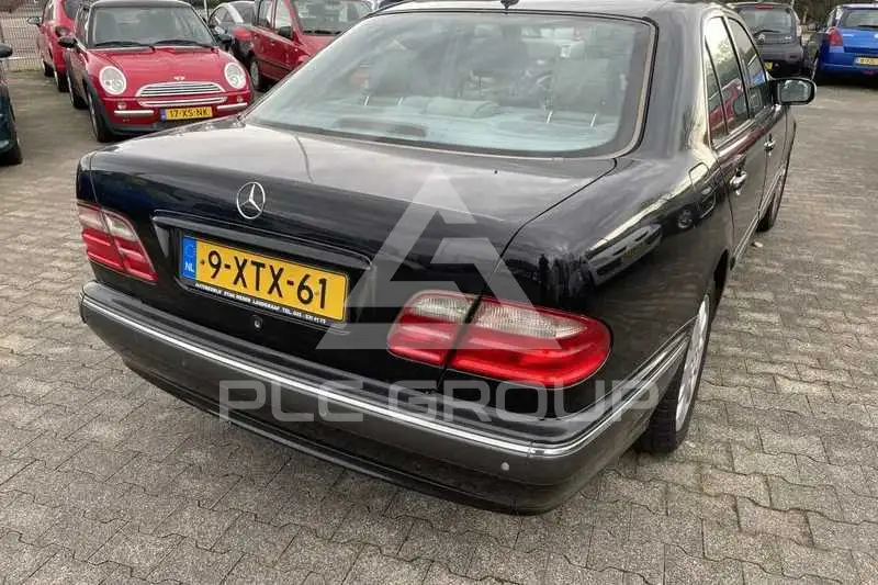 2000 Mercedes Benz E-Class
