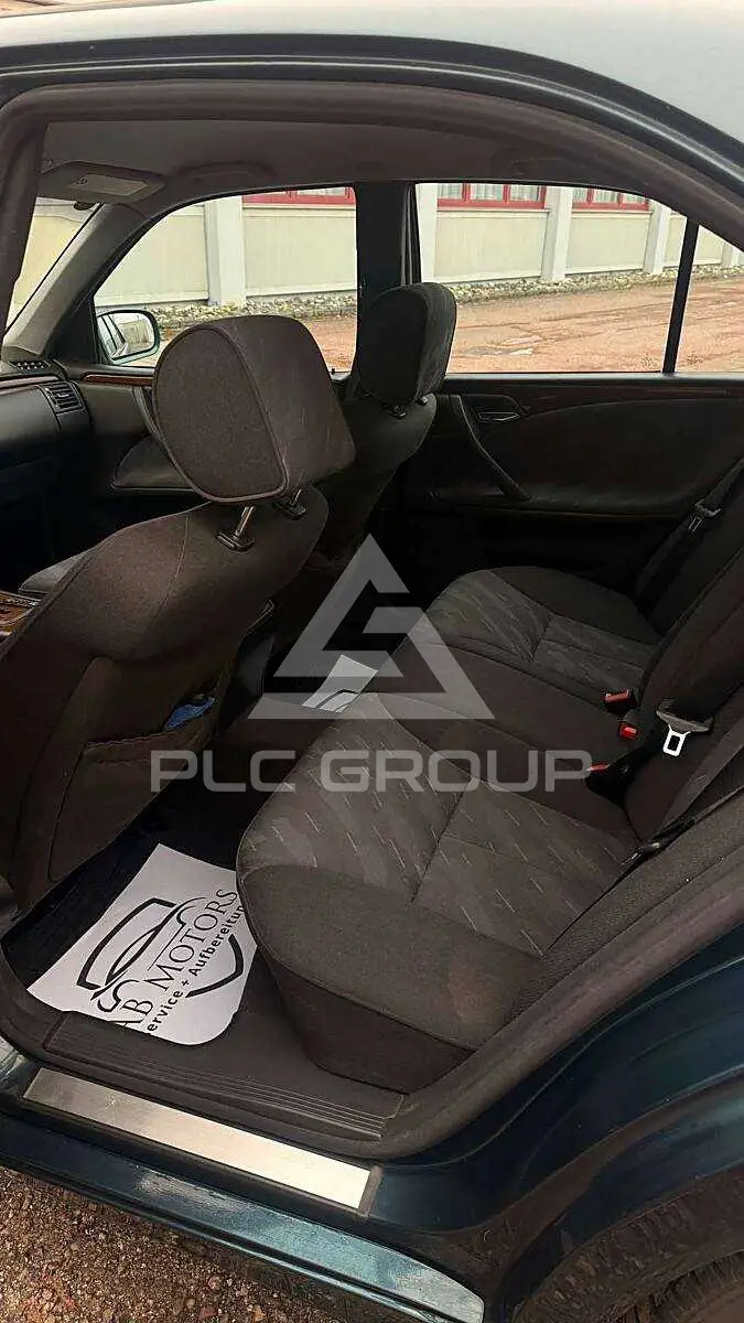 2000 Mercedes Benz E-Class