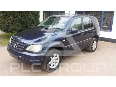 2000 Mercedes Benz 320