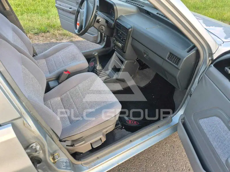 2000 KIA Pride