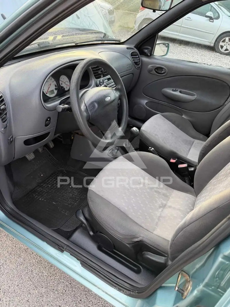2000 Ford FIESTA