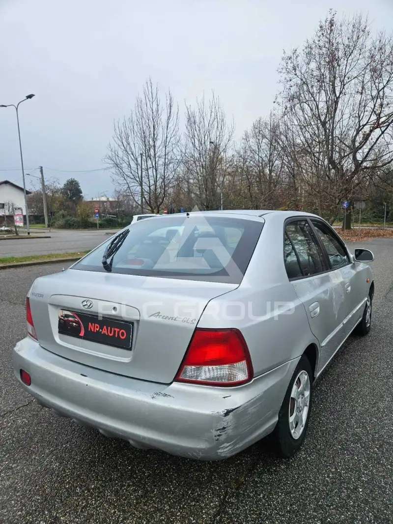 2000 Hyundai Accent