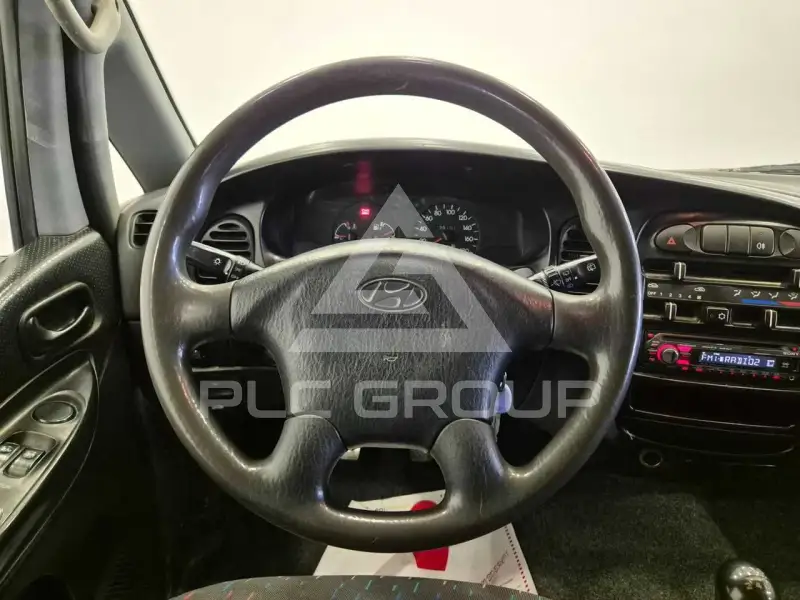 2000 Hyundai H-1