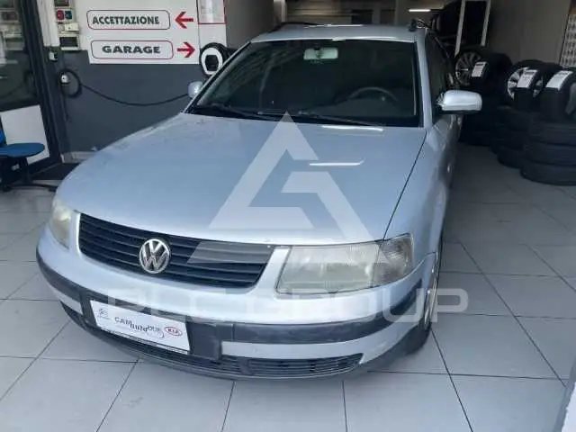 2000 Volkswagen Passat