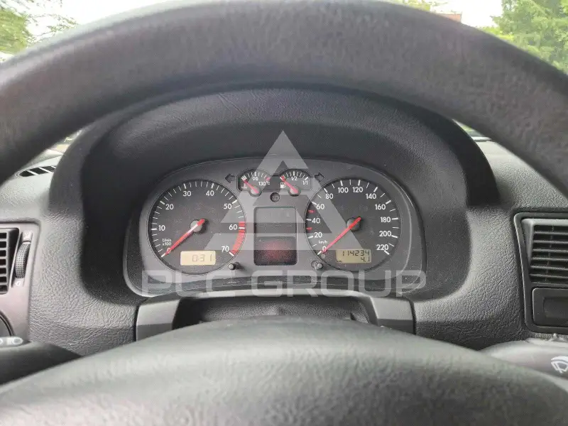 2000 Volkswagen GOLF