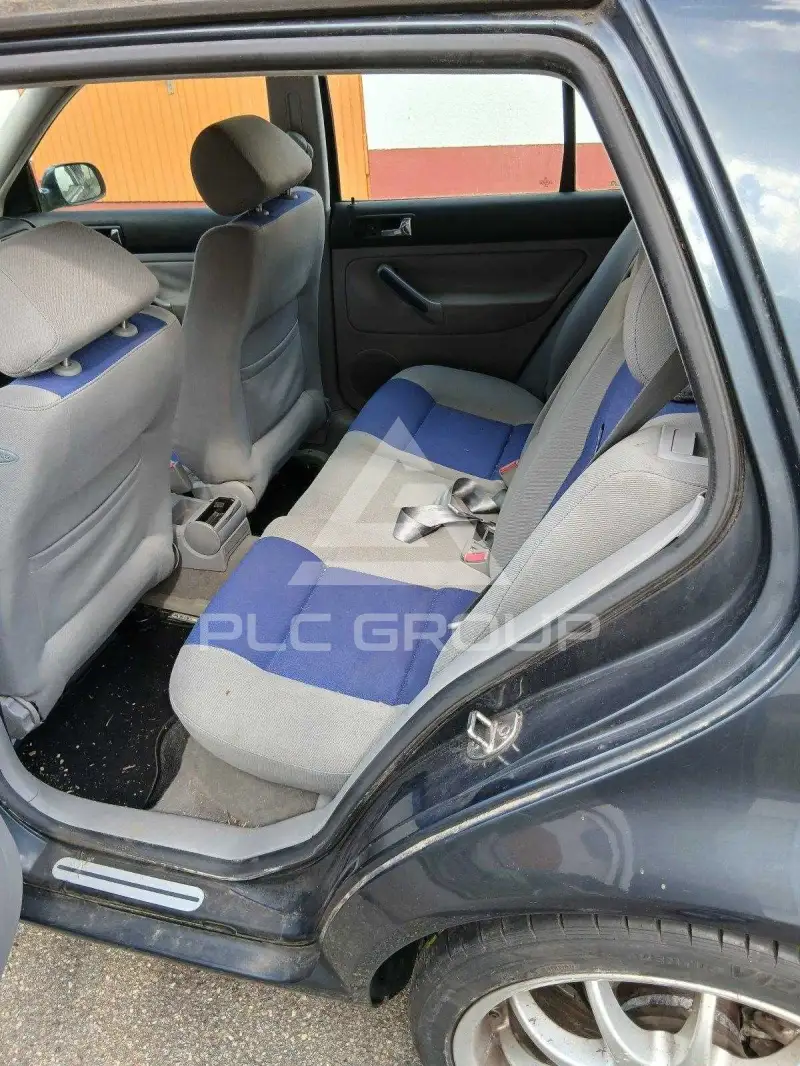 2000 Volkswagen GOLF