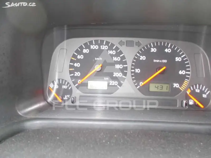 2000 Volkswagen GOLF